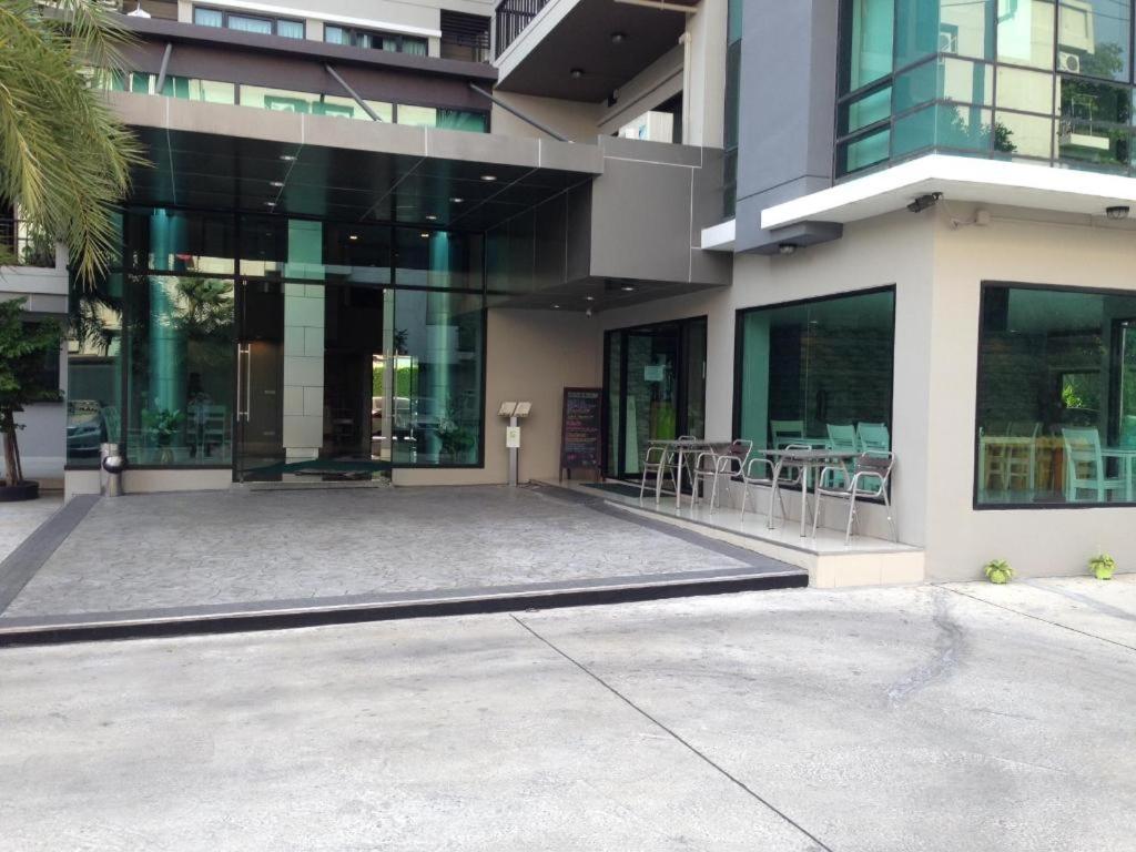 Ipremium Sukhumvit 81 Hotel Bangkok Luaran gambar